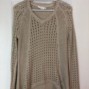 V-neck hi low sweater